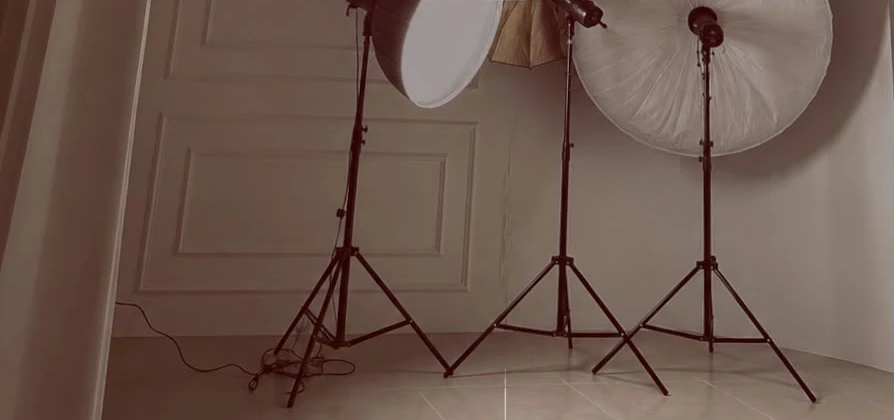 DAW Studio lighting equipment setup